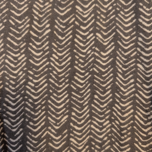 Gray Patterned Women's Top - Picture 2 of 3